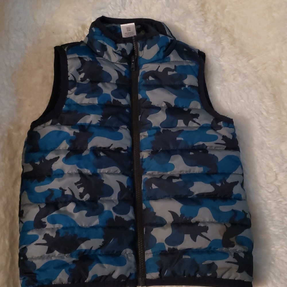 NWOT Boys puffer vest